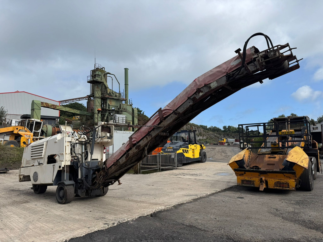 WIRTGEN W500 - Aszfaltmaró: 4 kép. WIRTGEN W500 - Aszfaltmaró: 4 kép.