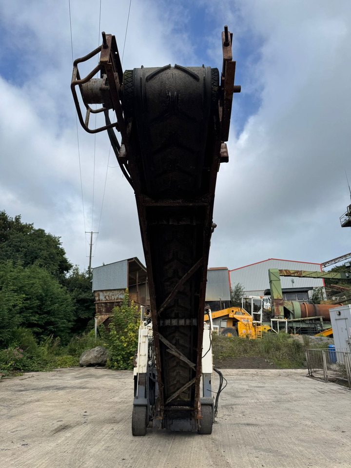 WIRTGEN W500 - Aszfaltmaró: 5 kép. WIRTGEN W500 - Aszfaltmaró: 5 kép.