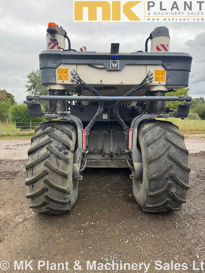 WIRTGEN WR200i - Talajstabilizáló: 4 kép. WIRTGEN WR200i - Talajstabilizáló: 4 kép.