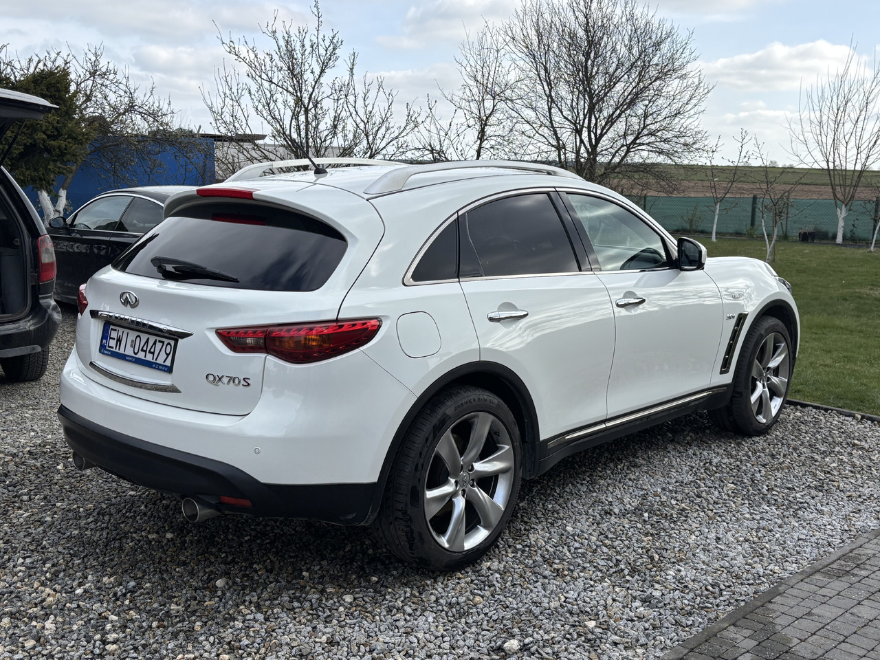 Terepjáró/ SUV Infiniti QX70 FX30 Diesel V6 Euro6: 7 kép.