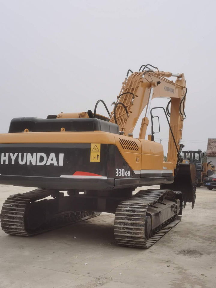 HYUNDAI R330LC-9T - Lánctalpas kotró: 5 kép. HYUNDAI R330LC-9T - Lánctalpas kotró: 5 kép.