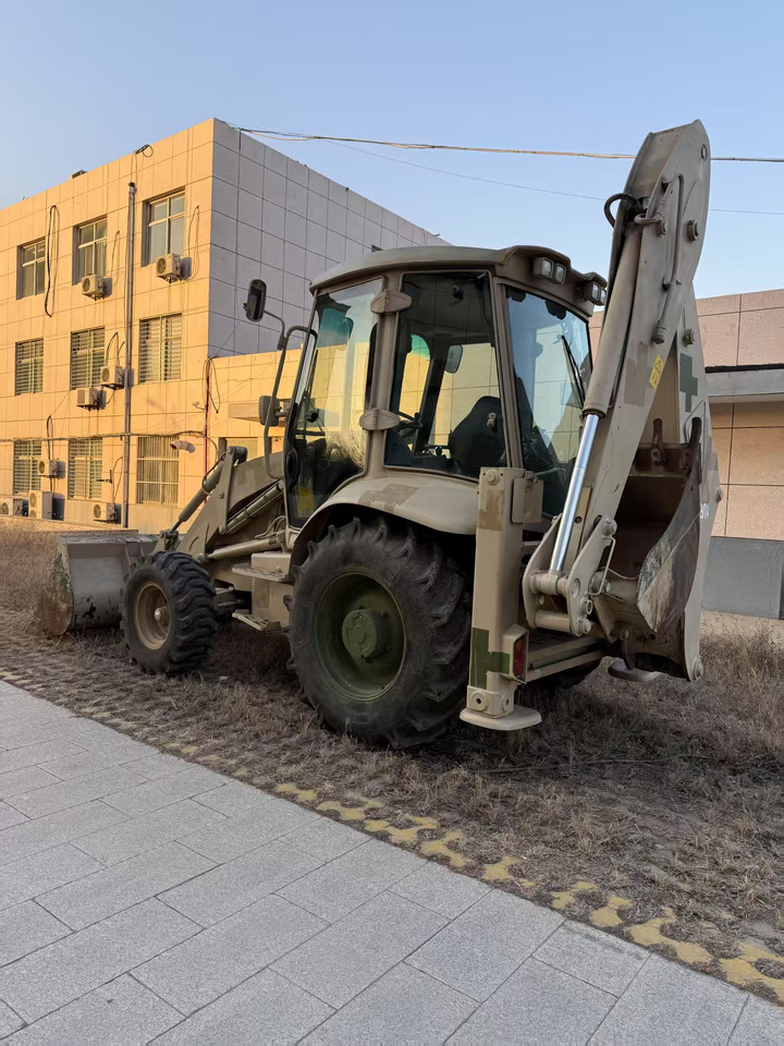 JCB 3CX - Kotrórakodó: 4 kép. JCB 3CX - Kotrórakodó: 4 kép.