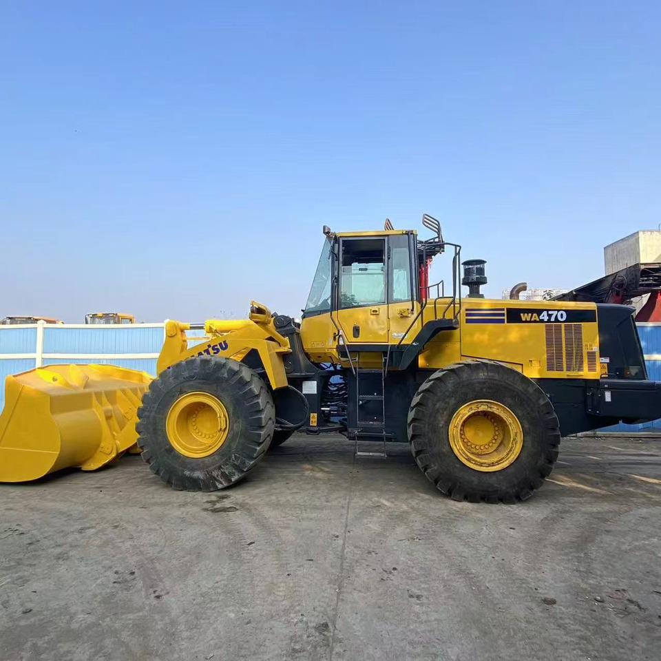 KOMATSU WA470-6 - Gumikerekes homlokrakodó: 1 kép. KOMATSU WA470-6 - Gumikerekes homlokrakodó: 1 kép.