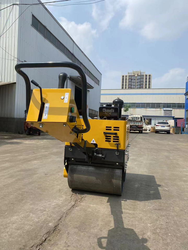 SHANTUI SRD005 - Úthenger: 1 kép. SHANTUI SRD005 - Úthenger: 1 kép.