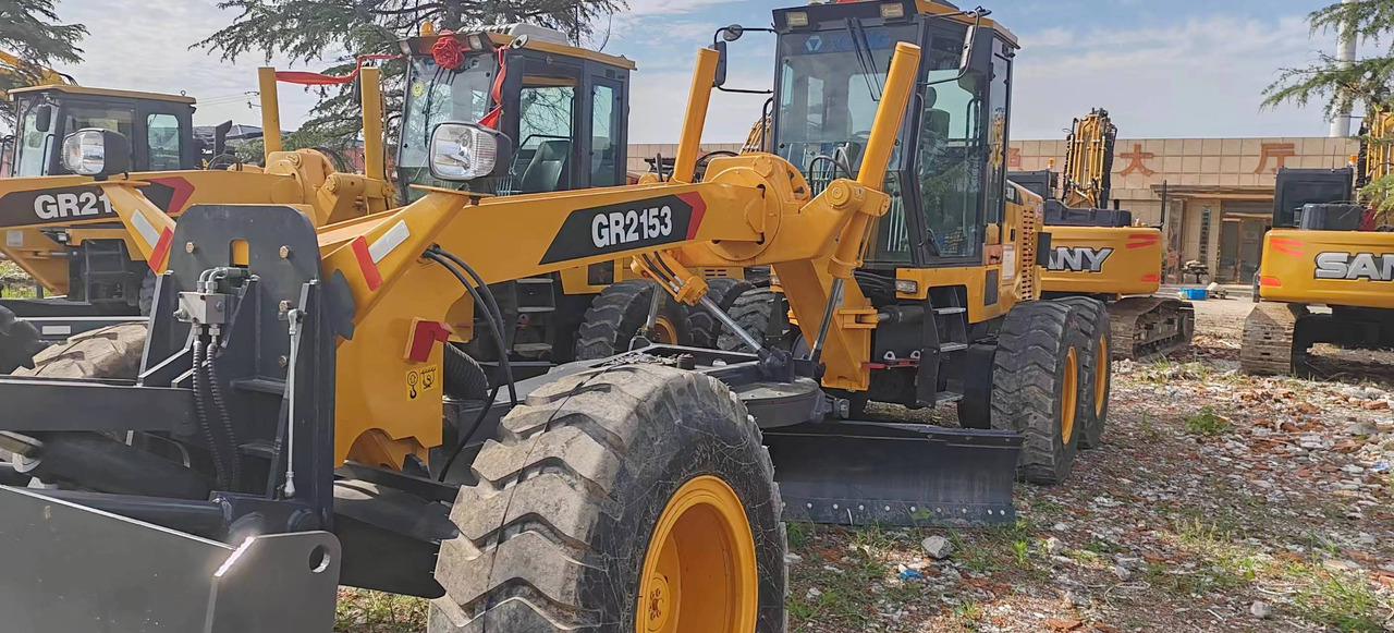 XCMG GR2153 - Gréder: 1 kép. XCMG GR2153 - Gréder: 1 kép.
