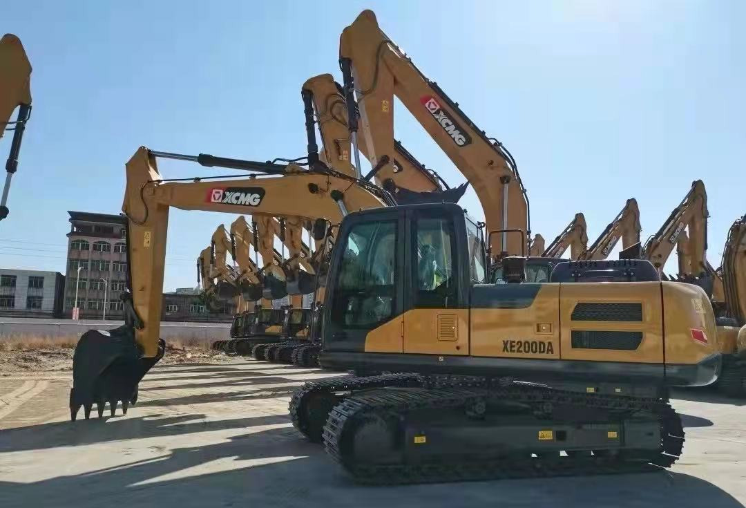 XCMG XE200DA - Lánctalpas kotró: 1 kép. XCMG XE200DA - Lánctalpas kotró: 1 kép.