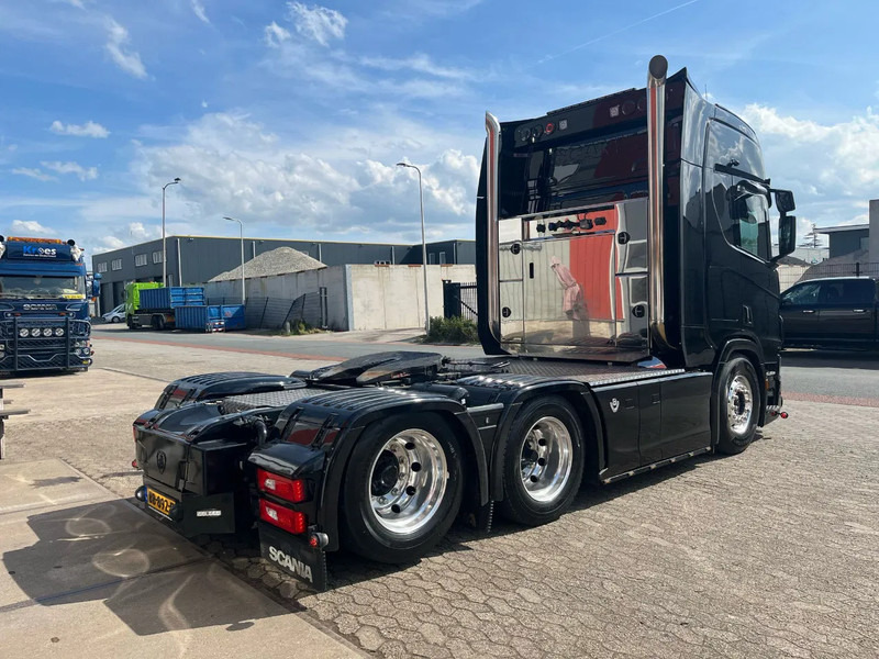 Scania R660 R660 6x2 - Nyergesvontató: 4 kép. Scania R660 R660 6x2 - Nyergesvontató: 4 kép.