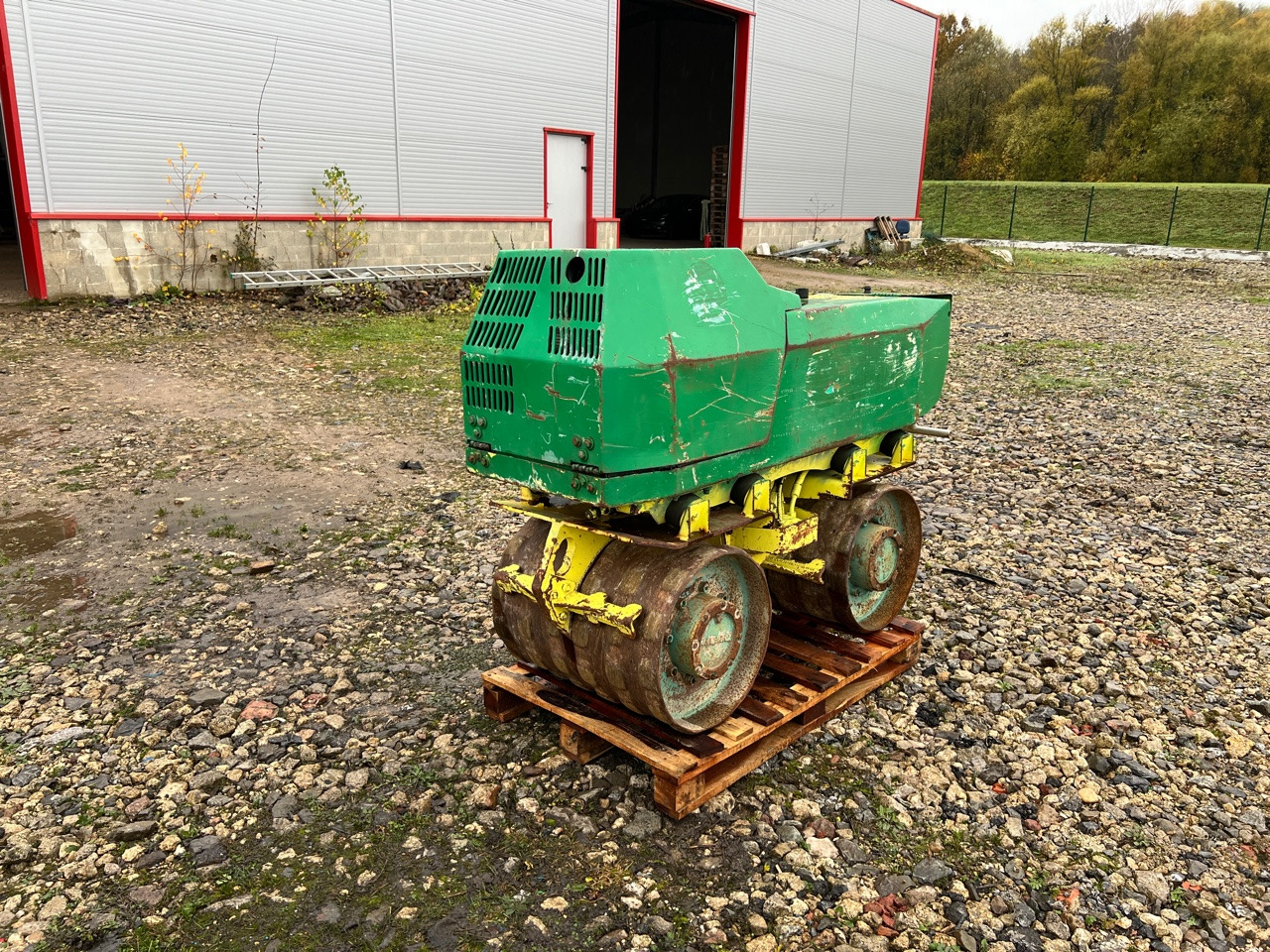 AMMANN RAMMAX RW 1504-HF - Minihenger: 2 kép. AMMANN RAMMAX RW 1504-HF - Minihenger: 2 kép.
