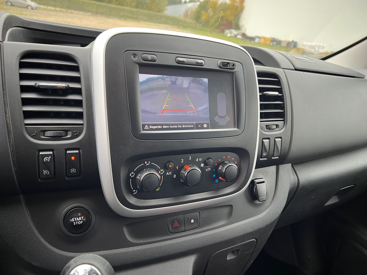 FIAT Talento 6 Places L2H1 EcoJet 145ch Chaine - Duplakabinos kisteherautó: 4 kép. FIAT Talento 6 Places L2H1 EcoJet 145ch Chaine - Duplakabinos kisteherautó: 4 kép.