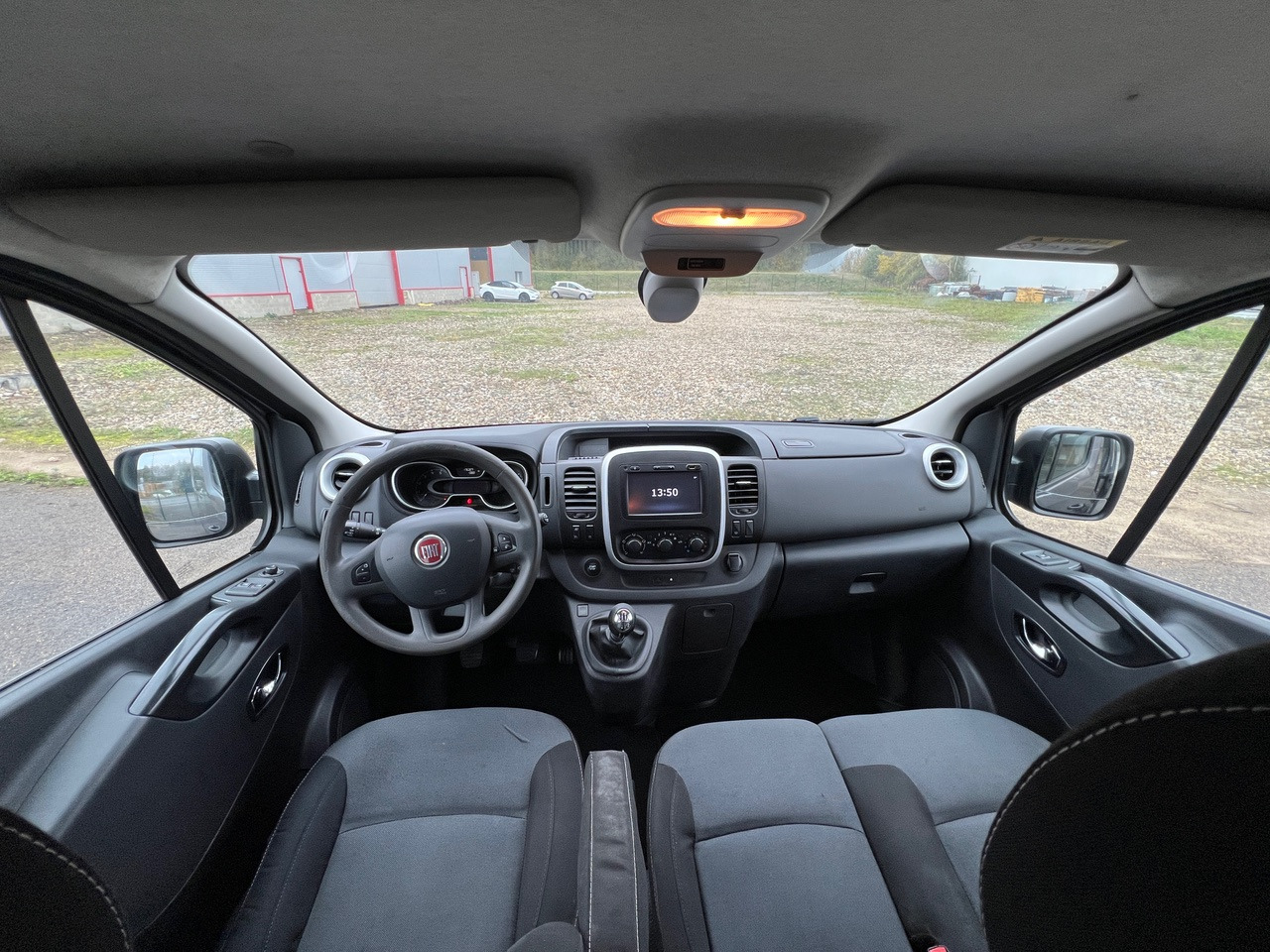 FIAT Talento 6 Places L2H1 EcoJet 145ch Chaine - Duplakabinos kisteherautó: 5 kép. FIAT Talento 6 Places L2H1 EcoJet 145ch Chaine - Duplakabinos kisteherautó: 5 kép.