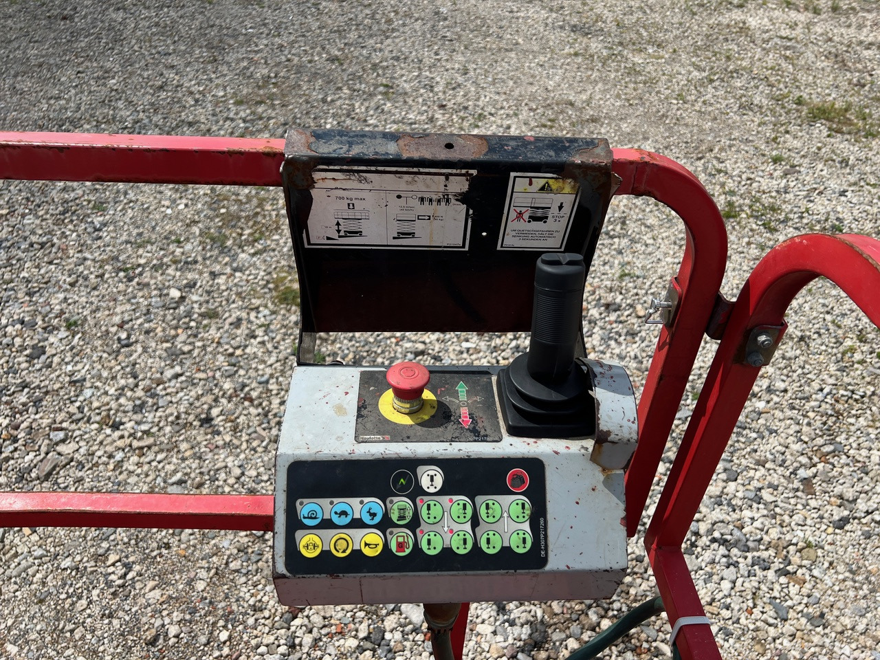 HAULOTTE H12SXL - Ollós emelő: 4 kép. HAULOTTE H12SXL - Ollós emelő: 4 kép.