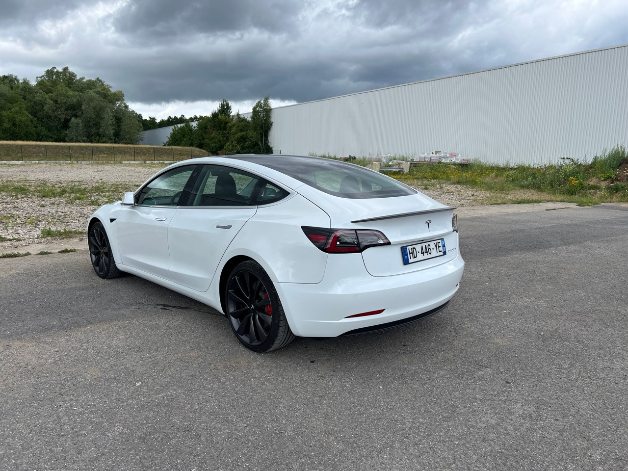 TESLA Model 3 Performance Dual Motor FSD 3 Autopilot - Szedán: 5 kép. TESLA Model 3 Performance Dual Motor FSD 3 Autopilot - Szedán: 5 kép.