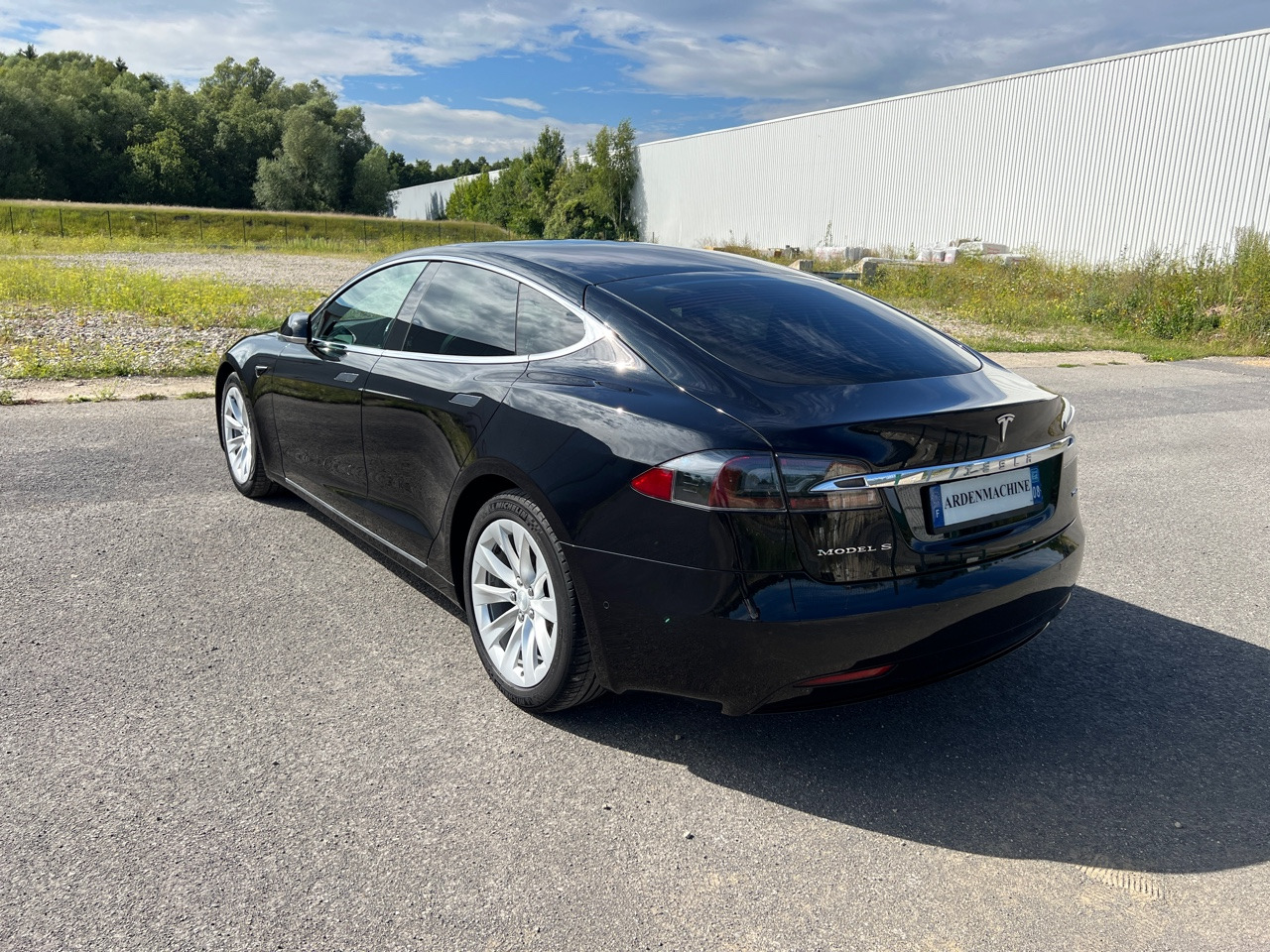 TESLA Model S 75D - Autopilot Amélioré – Phase 2 - Garantie - Szedán: 5 kép. TESLA Model S 75D - Autopilot Amélioré – Phase 2 - Garantie - Szedán: 5 kép.
