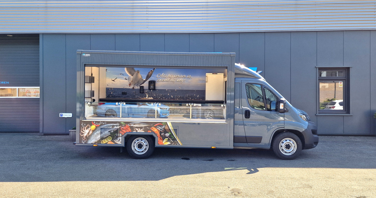 FIAT + BK Market Trailers opbouw  - Büféautó: 2 kép. FIAT + BK Market Trailers opbouw  - Büféautó: 2 kép.