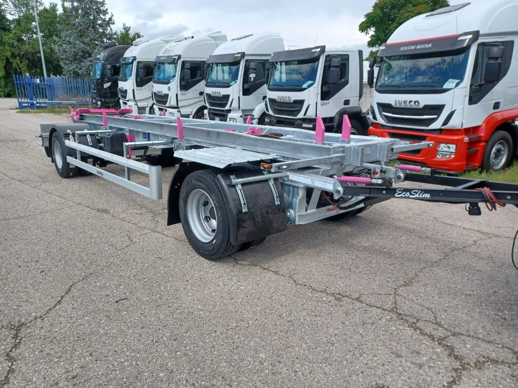 AUSTERAS RIMORCHIO ECOSLIM SCARRABILE ZINCATO - Multiliftes/ Konténerszállító pótkocsi: 5 kép. AUSTERAS RIMORCHIO ECOSLIM SCARRABILE ZINCATO - Multiliftes/ Konténerszállító pótkocsi: 5 kép.