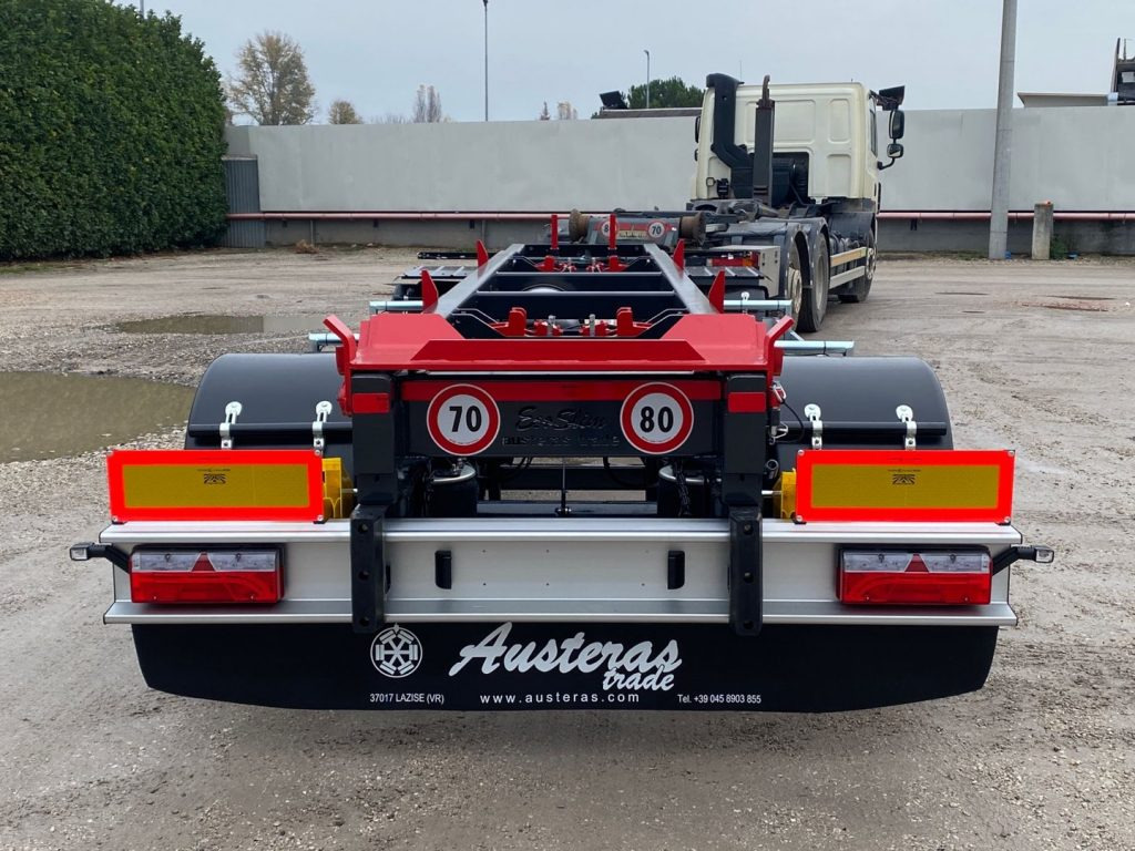 AUSTERAS RIMORCHIO NUOVO AUSTERAS SCARRABILE PNEUMATICO - Multiliftes/ Konténerszállító pótkocsi: 3 kép. AUSTERAS RIMORCHIO NUOVO AUSTERAS SCARRABILE PNEUMATICO - Multiliftes/ Konténerszállító pótkocsi: 3 kép.