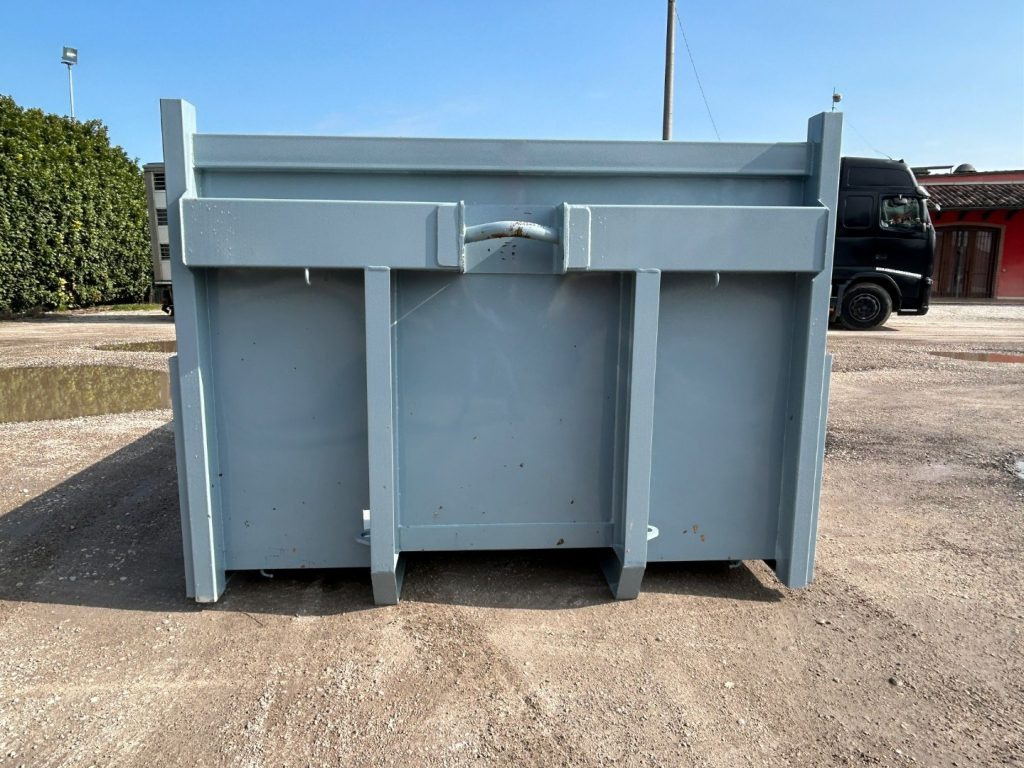 CONTAINER A PIANALE NUOVO CON SPONDE IN TR5 - Multiliftes konténer: 2 kép. CONTAINER A PIANALE NUOVO CON SPONDE IN TR5 - Multiliftes konténer: 2 kép.