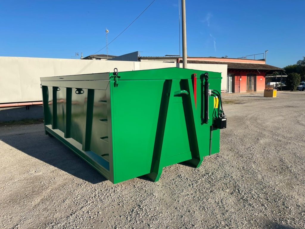 CONTAINER NUOVO SCARRABILE CON COPERCHIO - Multiliftes konténer: 5 kép. CONTAINER NUOVO SCARRABILE CON COPERCHIO - Multiliftes konténer: 5 kép.