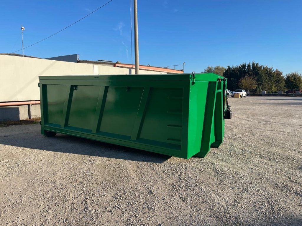 CONTAINER NUOVO SCARRABILE CON COPERCHIO - Multiliftes konténer: 4 kép. CONTAINER NUOVO SCARRABILE CON COPERCHIO - Multiliftes konténer: 4 kép.