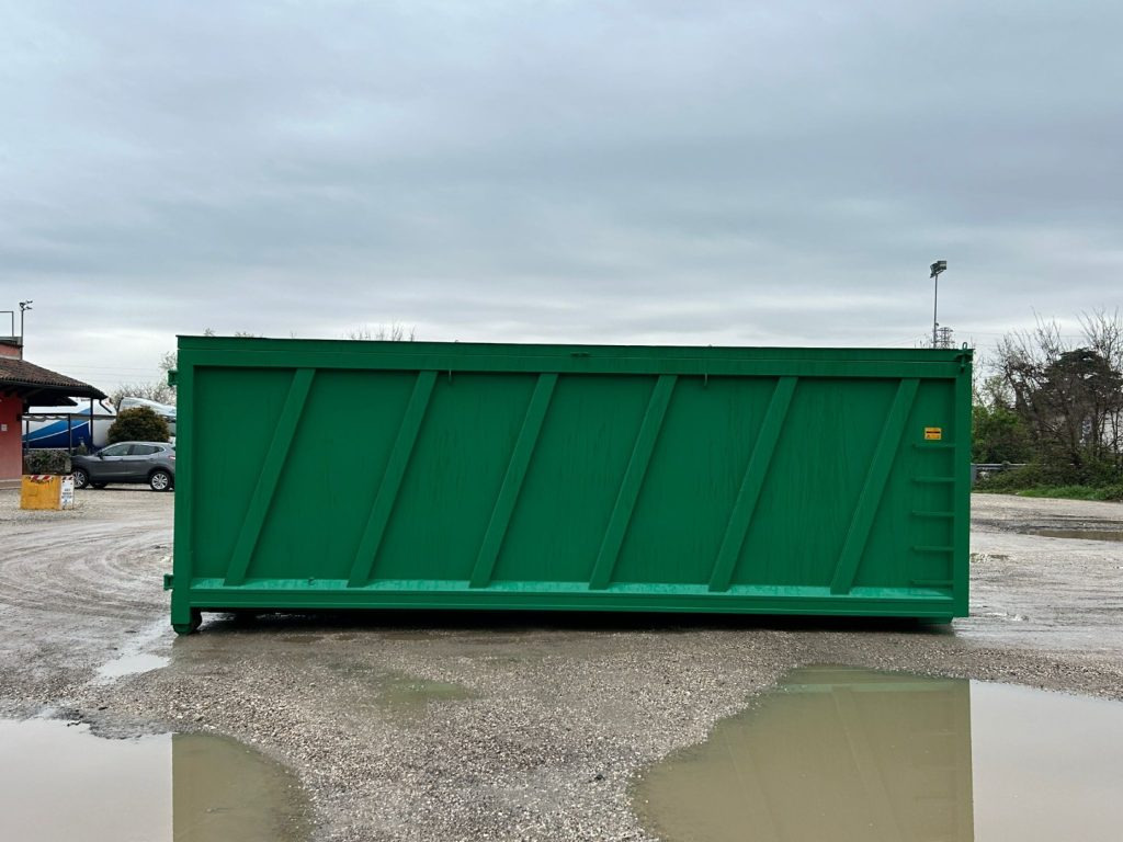CONTAINER PER MATERIALI INGOMBRANTI CON COPERCHIO - Multiliftes konténer: 3 kép. CONTAINER PER MATERIALI INGOMBRANTI CON COPERCHIO - Multiliftes konténer: 3 kép.