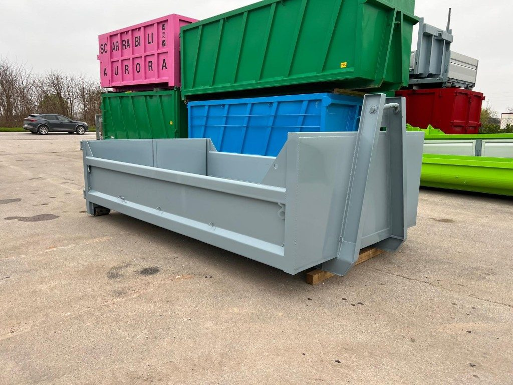 CONTAINER SCARRABILE NUOVO A CIELO APERTO - Multiliftes konténer: 5 kép. CONTAINER SCARRABILE NUOVO A CIELO APERTO - Multiliftes konténer: 5 kép.