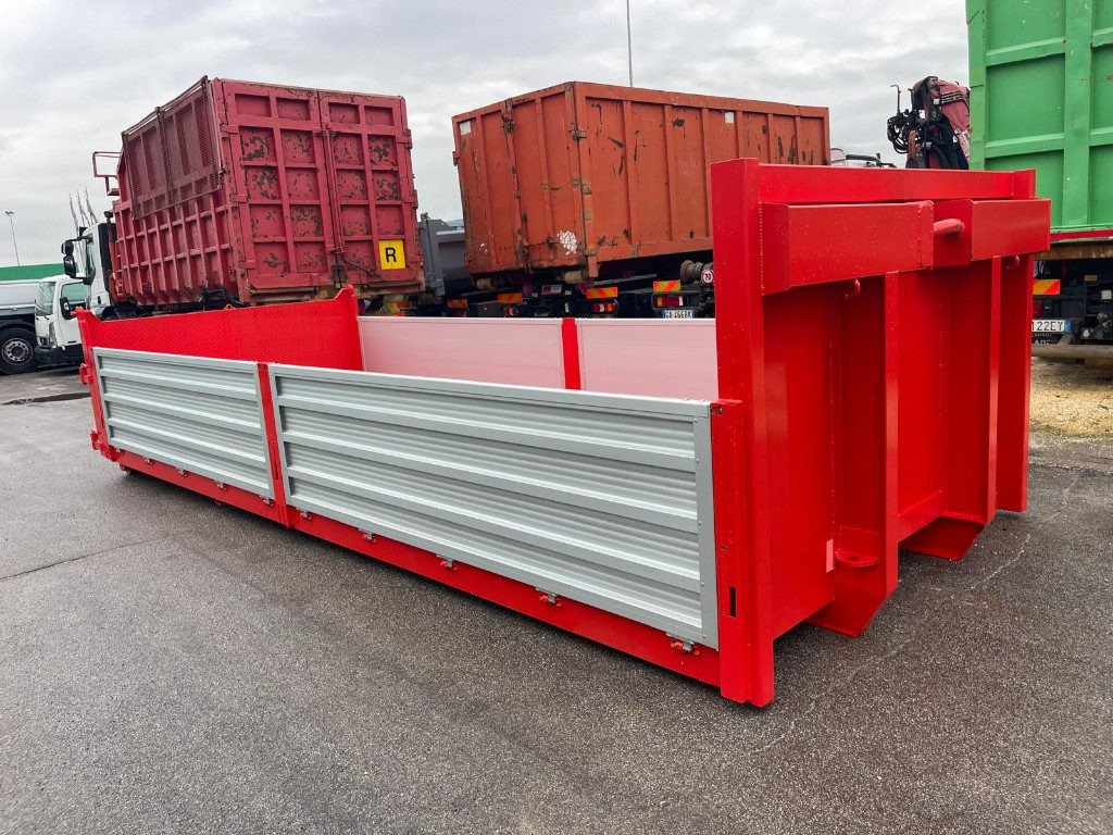 CONTAINER SCARRABILE NUOVO A PIANALE CON SPONDE - Multiliftes konténer: 5 kép. CONTAINER SCARRABILE NUOVO A PIANALE CON SPONDE - Multiliftes konténer: 5 kép.