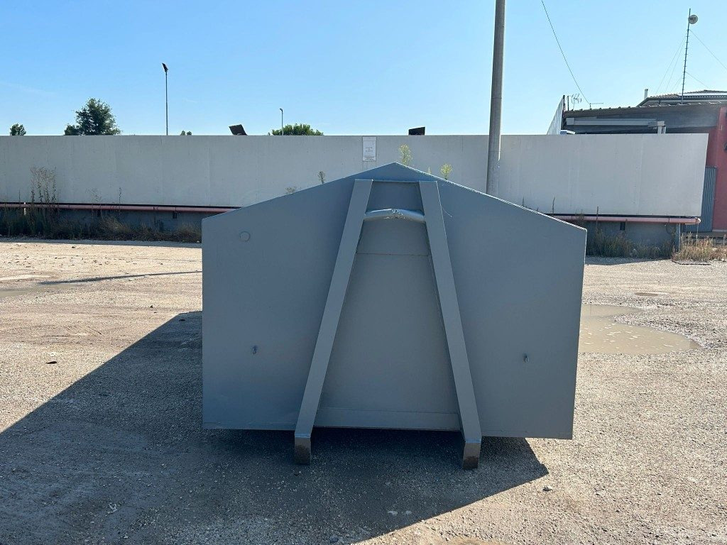 CONTAINER SCARRABILE NUOVO PER INERTI - Multiliftes konténer: 2 kép. CONTAINER SCARRABILE NUOVO PER INERTI - Multiliftes konténer: 2 kép.