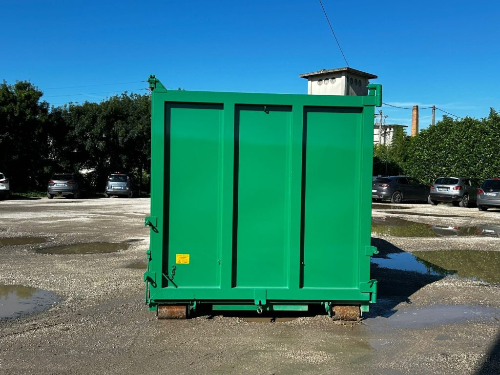 CONTAINER SCARRABILE NUOVO PER INGOMBRANTI STAGNO - Multiliftes konténer: 4 kép. CONTAINER SCARRABILE NUOVO PER INGOMBRANTI STAGNO - Multiliftes konténer: 4 kép.