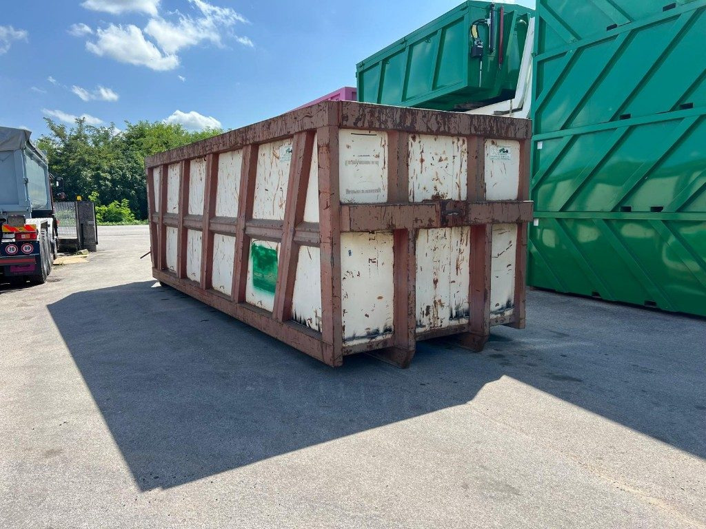 CONTAINER SCARRABILE USATO A CIELO APERTO - Multiliftes konténer: 4 kép. CONTAINER SCARRABILE USATO A CIELO APERTO - Multiliftes konténer: 4 kép.