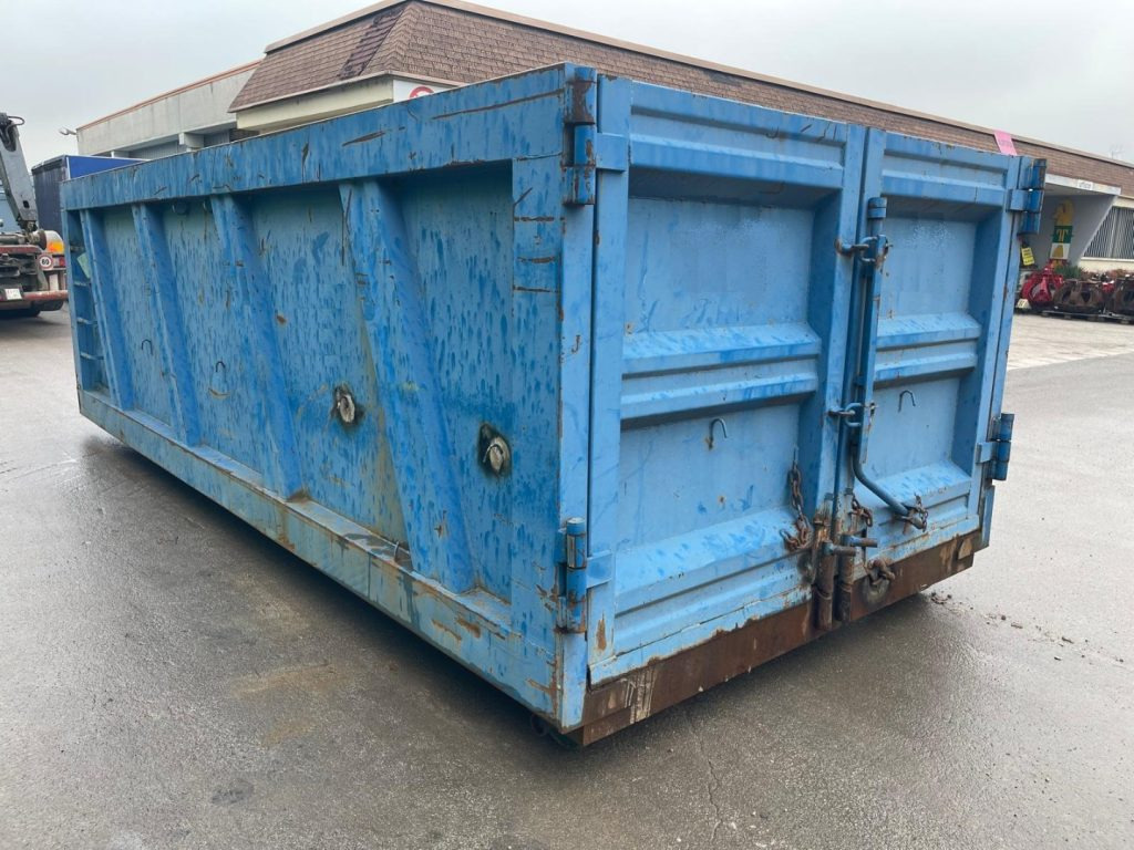 CONTAINER SCARRABILE USATO A CIELO APERTO - Multiliftes konténer: 3 kép. CONTAINER SCARRABILE USATO A CIELO APERTO - Multiliftes konténer: 3 kép.