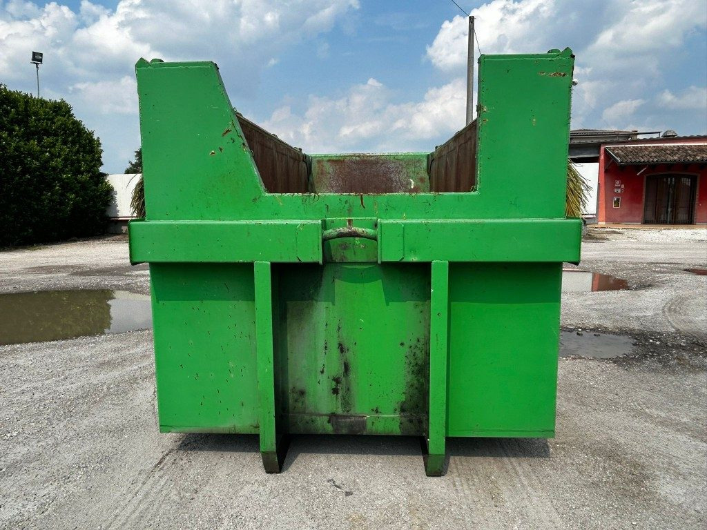 CONTAINER SCARRABILE USATO CON COPERCHIO - Multiliftes konténer: 3 kép. CONTAINER SCARRABILE USATO CON COPERCHIO - Multiliftes konténer: 3 kép.