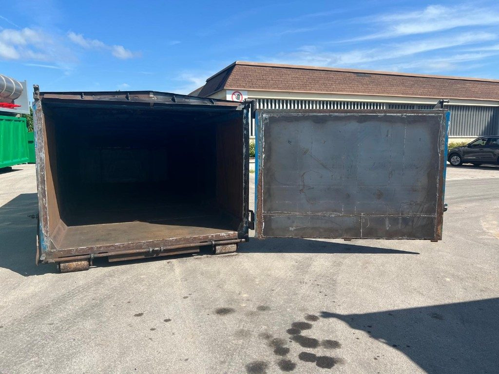 CONTAINER SCARRABILE USATO CON COPERCHIO - Multiliftes konténer: 5 kép. CONTAINER SCARRABILE USATO CON COPERCHIO - Multiliftes konténer: 5 kép.