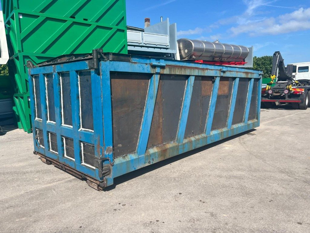 CONTAINER SCARRABILE USATO CON COPERCHIO - Multiliftes konténer: 2 kép. CONTAINER SCARRABILE USATO CON COPERCHIO - Multiliftes konténer: 2 kép.