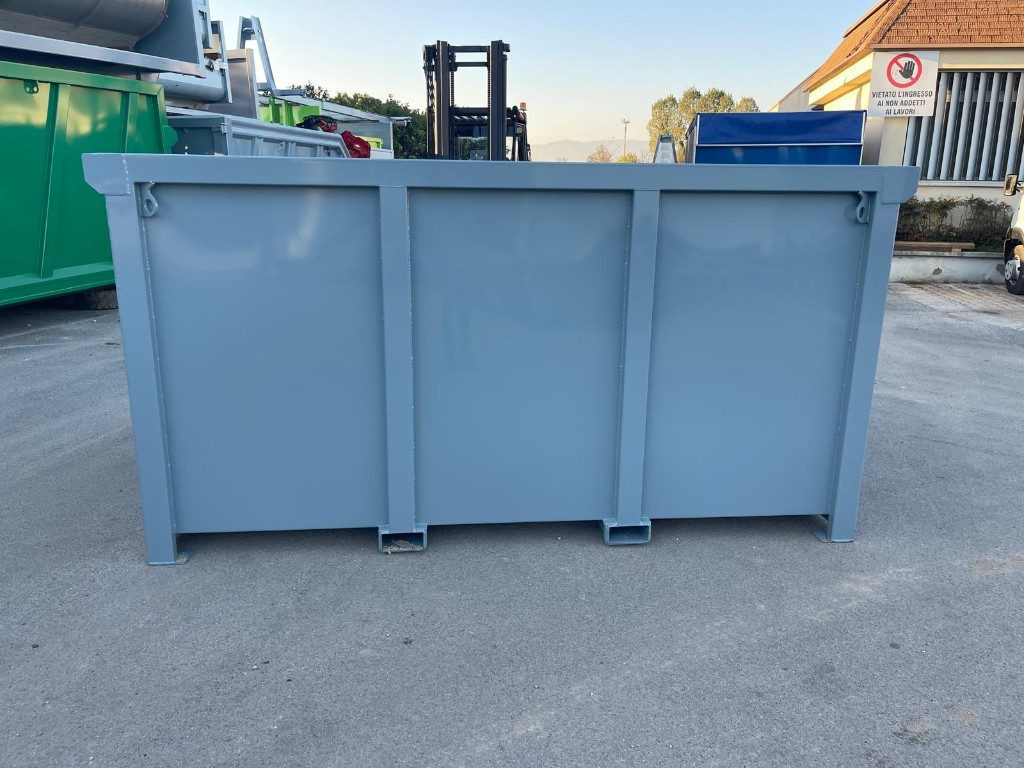 CONTENITORE PER RIFIUTI CON FODERI PER MULETTO - Multiliftes konténer: 5 kép. CONTENITORE PER RIFIUTI CON FODERI PER MULETTO - Multiliftes konténer: 5 kép.