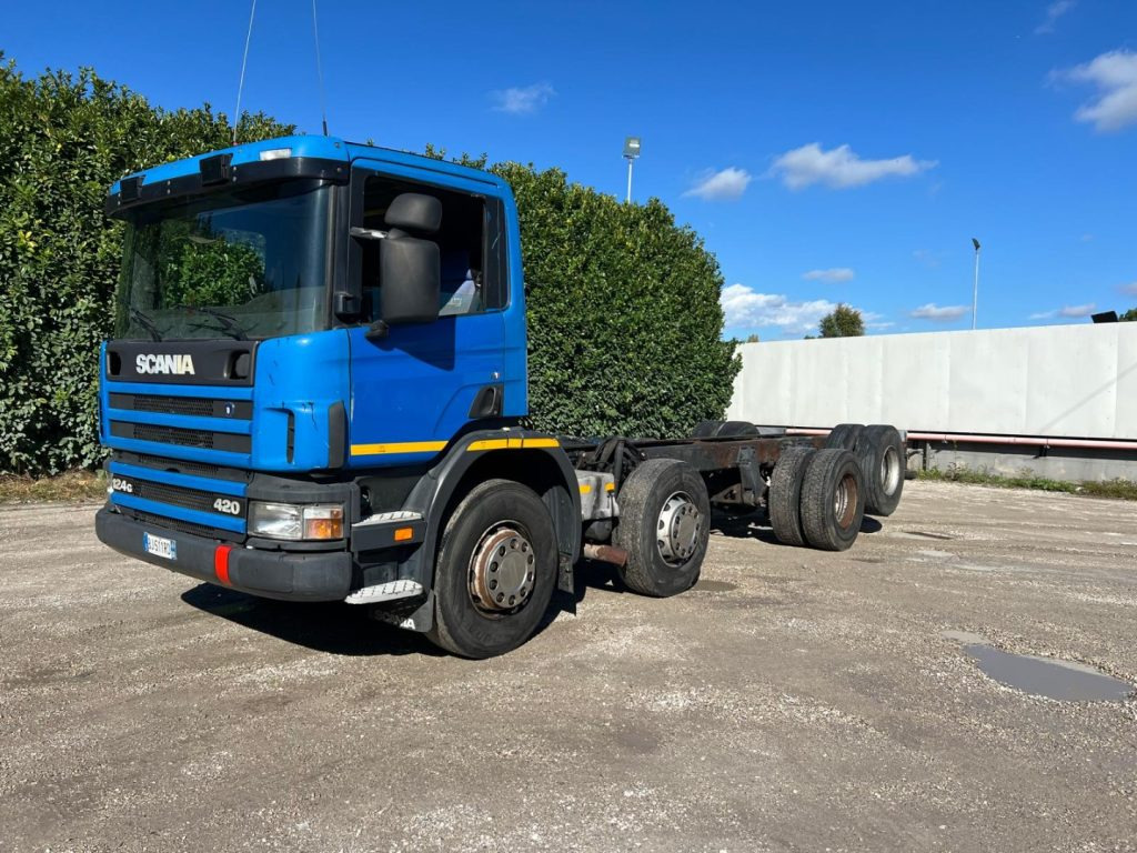 SCANIA 124GB 420 A TELAIO - Egyéb gépek: 1 kép. SCANIA 124GB 420 A TELAIO - Egyéb gépek: 1 kép.