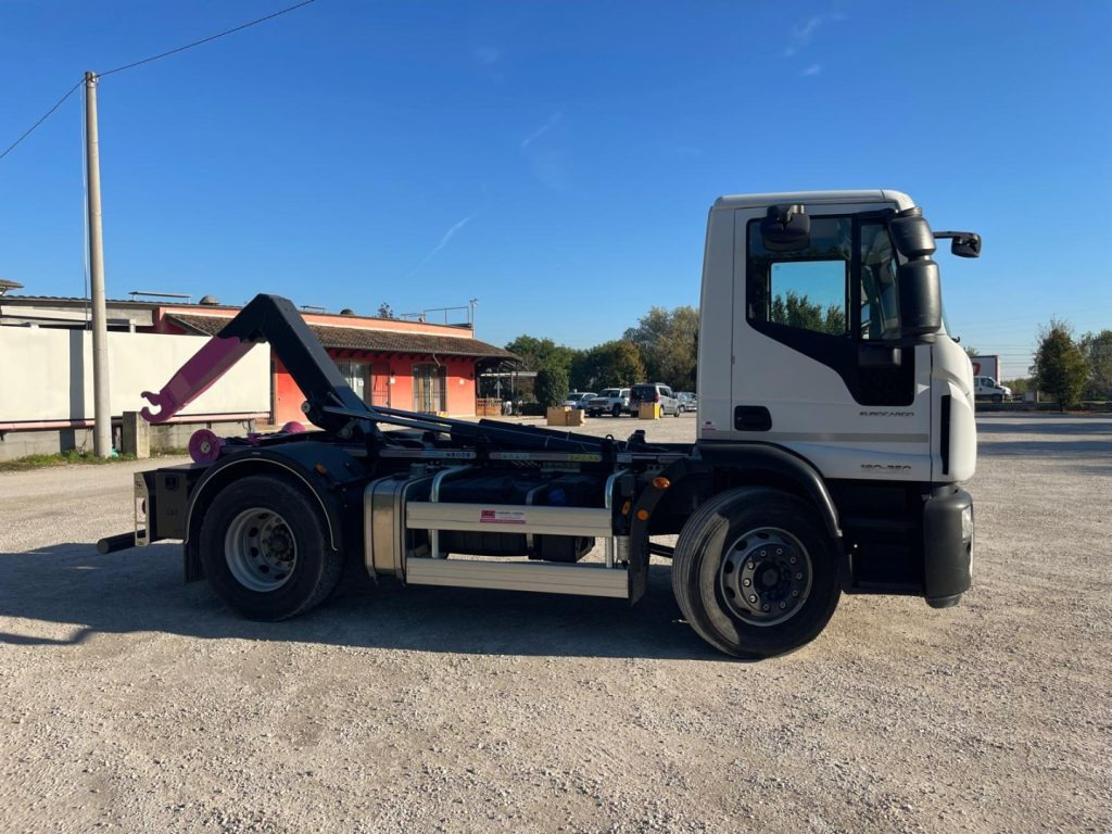 Horgos rakodó teherautó IVECO EUROCARGO 180E25 CON SCARRABILE NUOVO: 8 kép.