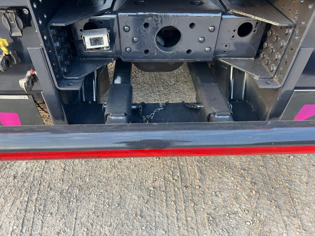 Horgos rakodó teherautó IVECO STRALIS 460 X-WAY SCARRABILE 6X4: 14 kép.