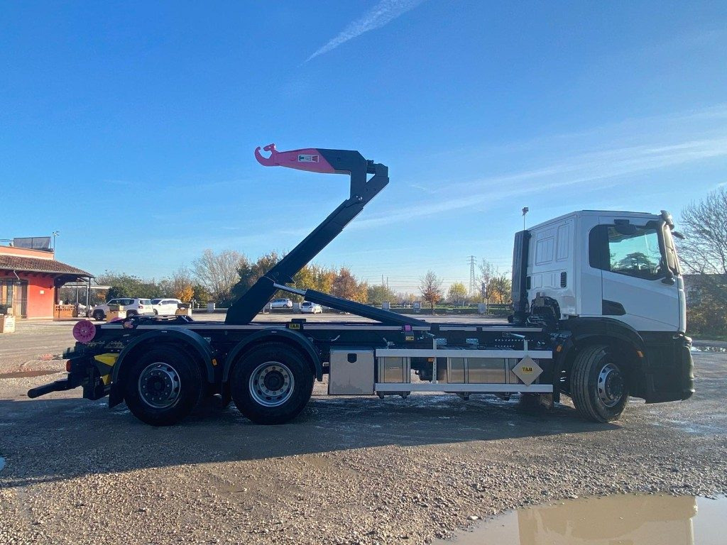 Új Horgos rakodó teherautó IVECO X-WAY AD280X48 NUOVO SCARRABILE PASSO 4500: 8 kép.