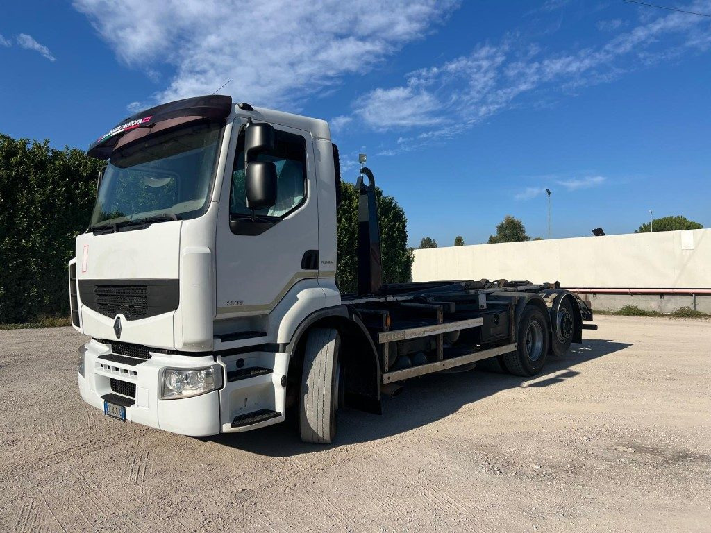 RENAULT PREMIUM 450 SCARRABILE FULL PNEUMATICO - Horgos rakodó teherautó: 2 kép. RENAULT PREMIUM 450 SCARRABILE FULL PNEUMATICO - Horgos rakodó teherautó: 2 kép.