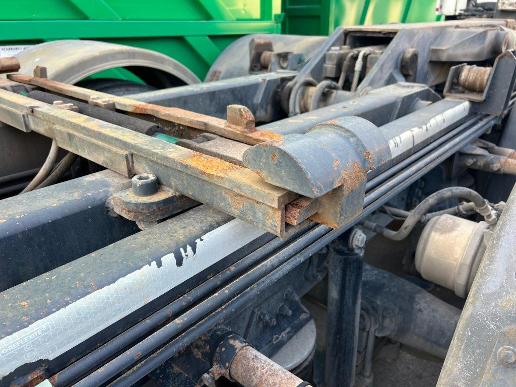 SCANIA R480 USATO SCARRABILE 6X2 - Horgos rakodó teherautó: 5 kép. SCANIA R480 USATO SCARRABILE 6X2 - Horgos rakodó teherautó: 5 kép.