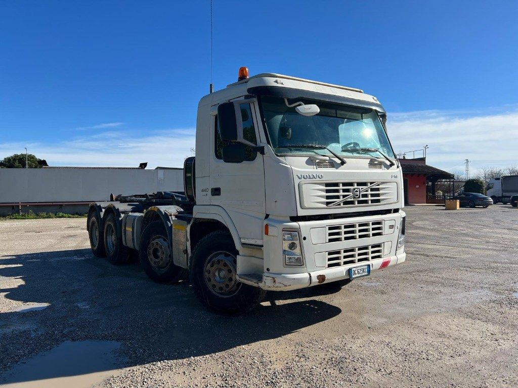 VOLVO FM440 SCARRABILE lízing VOLVO FM440 SCARRABILE: 7 kép.
