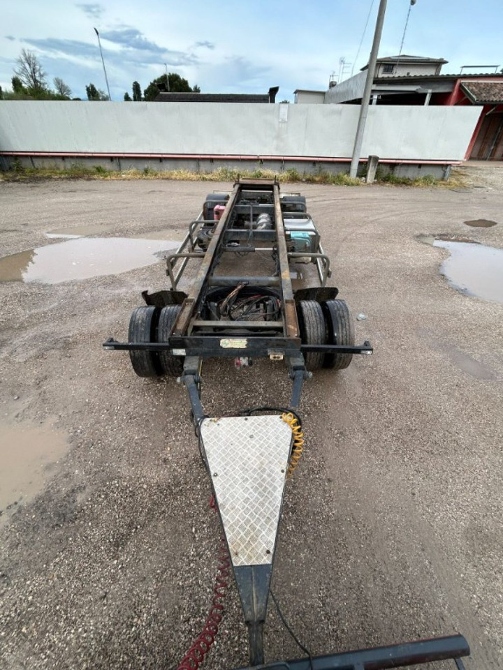 ZORZI RIMORCHIO ZORZI 20R 073 SCARRABILE - Multiliftes/ Konténerszállító pótkocsi: 2 kép. ZORZI RIMORCHIO ZORZI 20R 073 SCARRABILE - Multiliftes/ Konténerszállító pótkocsi: 2 kép.