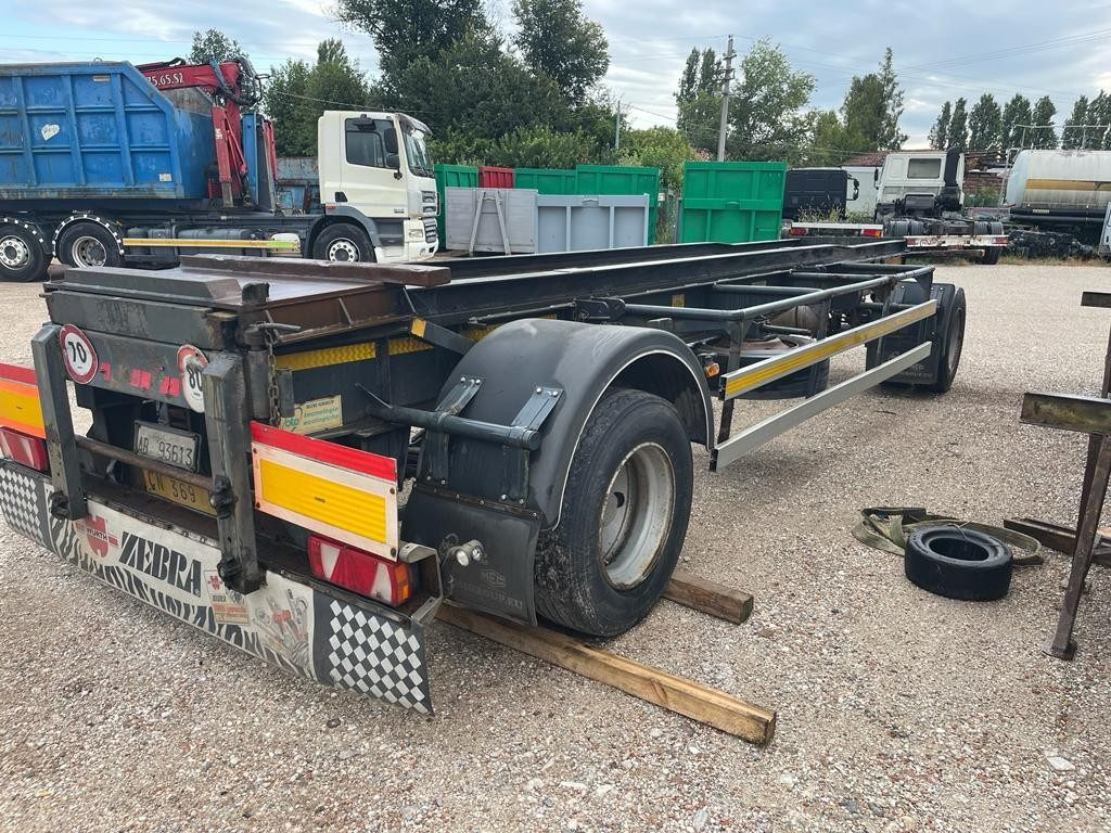 ZORZI RIMORCHIO ZORZI 20R070 SCARRABILE BALESTRATO - Multiliftes/ Konténerszállító pótkocsi: 1 kép. ZORZI RIMORCHIO ZORZI 20R070 SCARRABILE BALESTRATO - Multiliftes/ Konténerszállító pótkocsi: 1 kép.