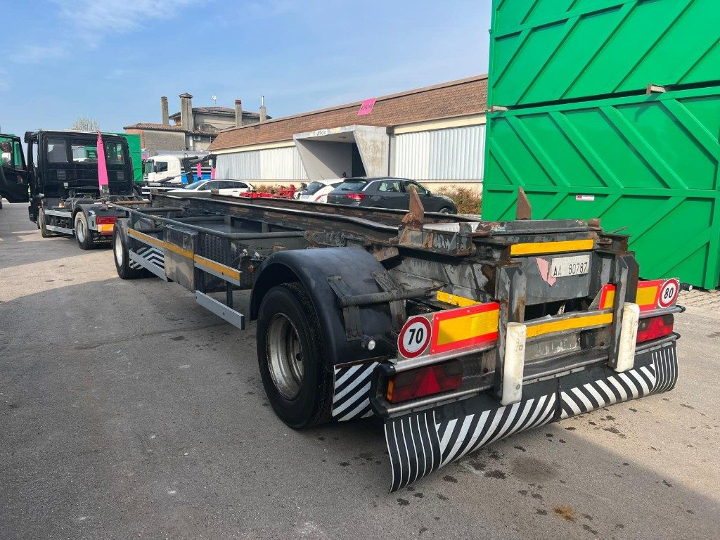 ZORZI RIMORCHIO ZORZI 20R075 SCARRABILE PNEUMATICO - Multiliftes/ Konténerszállító pótkocsi: 1 kép. ZORZI RIMORCHIO ZORZI 20R075 SCARRABILE PNEUMATICO - Multiliftes/ Konténerszállító pótkocsi: 1 kép.