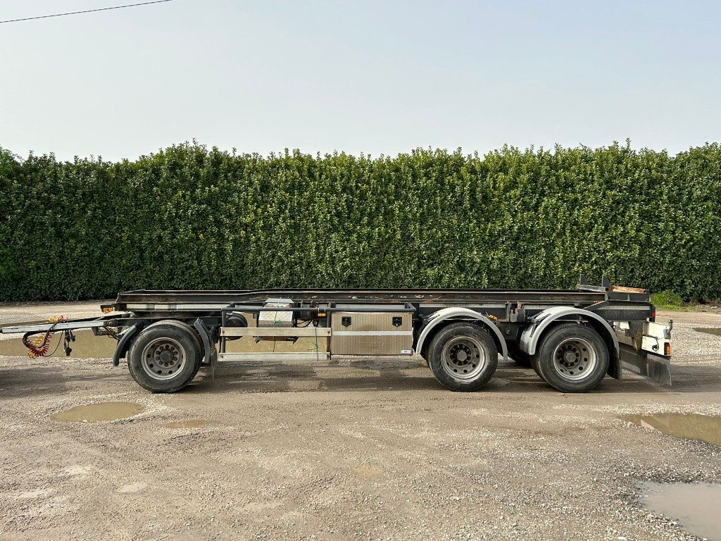 ZORZI RIMORCHIO ZORZI 26R070 SCARRABILE BALESTRATO - Multiliftes/ Konténerszállító pótkocsi: 3 kép. ZORZI RIMORCHIO ZORZI 26R070 SCARRABILE BALESTRATO - Multiliftes/ Konténerszállító pótkocsi: 3 kép.