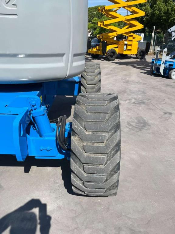 Genie Z45/25 - Személyemelő: 5 kép. Genie Z45/25 - Személyemelő: 5 kép.