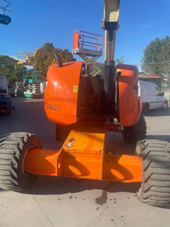 JLG 450AJ SERIE II - Személyemelő: 2 kép. JLG 450AJ SERIE II - Személyemelő: 2 kép.