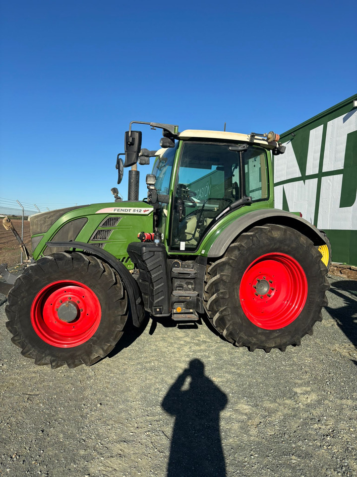Fendt Fendt 512 Power Plus - Erdészeti traktor: 1 kép. Fendt Fendt 512 Power Plus - Erdészeti traktor: 1 kép.