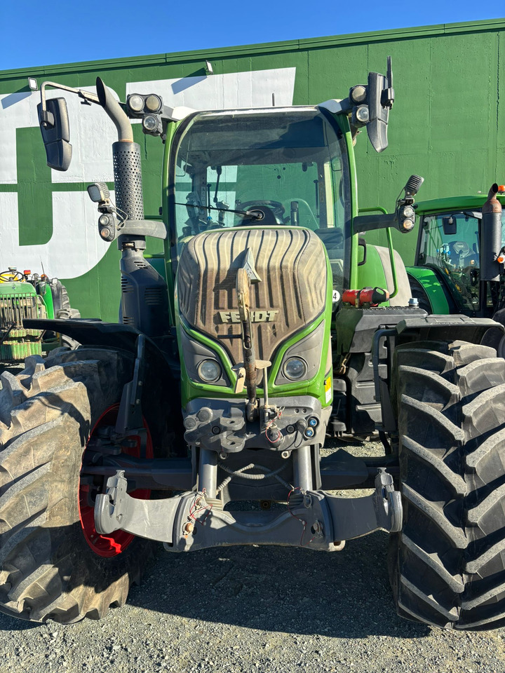 Fendt Fendt 512 Power Plus - Erdészeti traktor: 3 kép. Fendt Fendt 512 Power Plus - Erdészeti traktor: 3 kép.