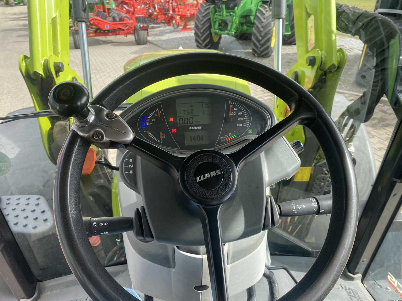 Traktor CLAAS Arion 420 CIS 2913: 9 kép. Traktor CLAAS Arion 420 CIS 2913: 9 kép.